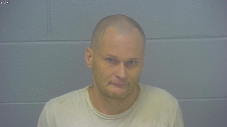 Arrest photo of AARON CARLYLE