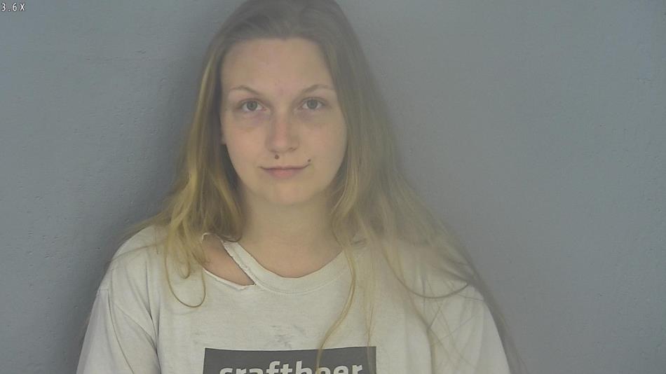 Arrest photo of BRIANNA MOORE