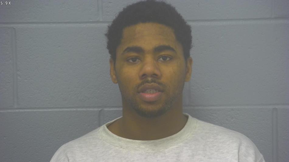 Arrest photo of CAMRON HENRY