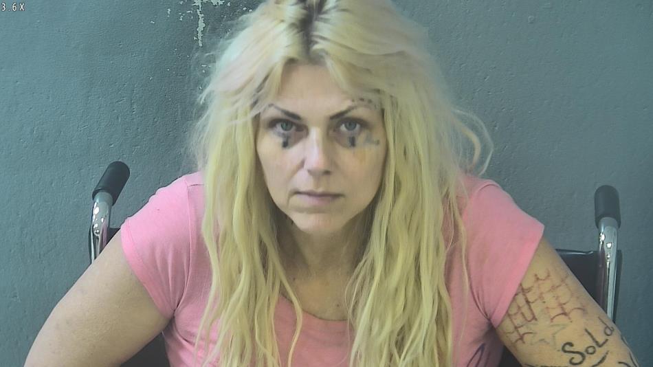 Arrest photo of CARLA WARD