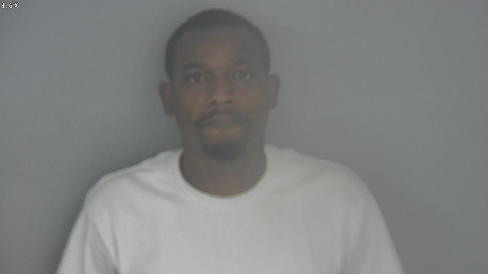 Arrest photo of CARTREVION CHAPMAN