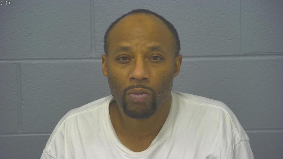 Arrest photo of COLIN LANNON