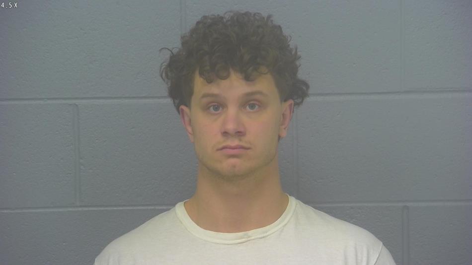 Arrest photo of DAKOTA GRAVES