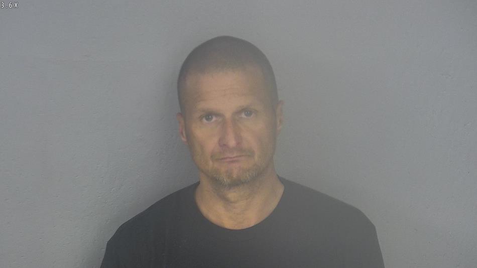 Arrest photo of DANIEL CARLYLE