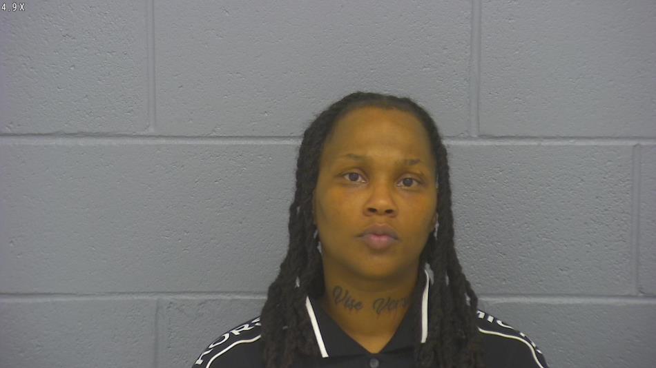 Arrest photo of DASHANTIE CLARK