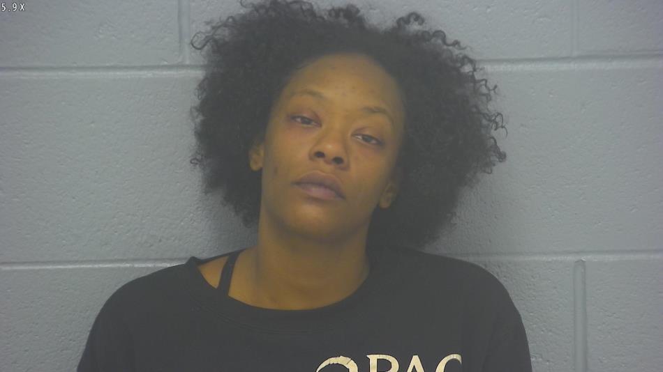 Arrest photo of DAYSHA HOLLIDAY