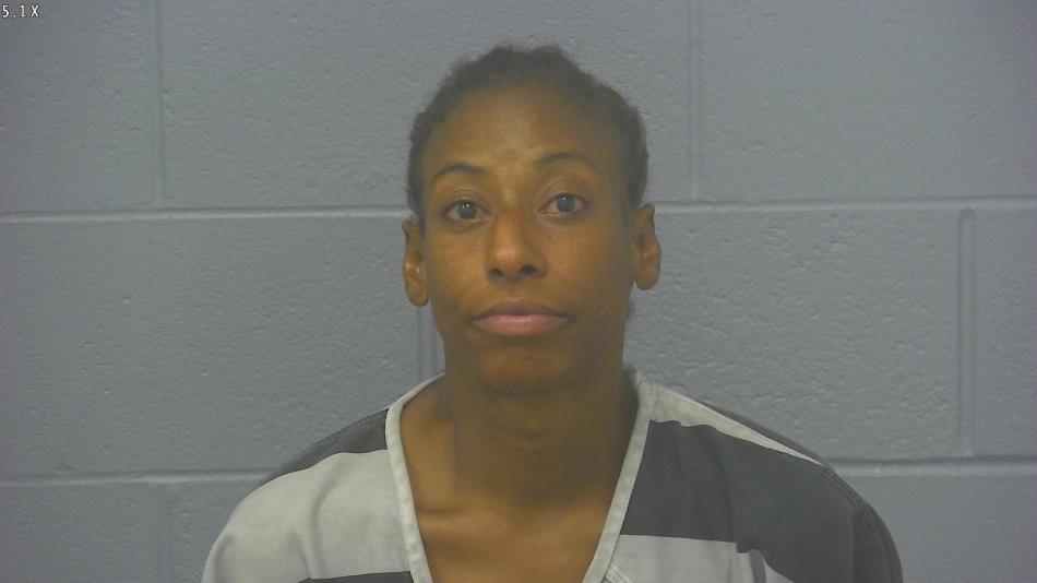 Arrest photo of DAYSHINE WILLIAMS