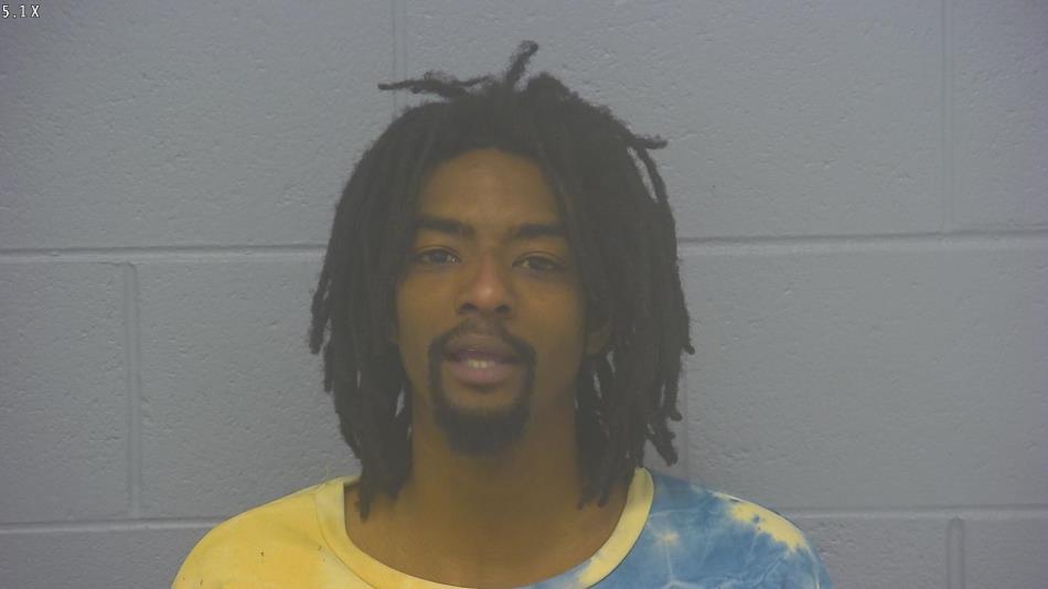 Arrest photo of DEONTRAY JOHNSON