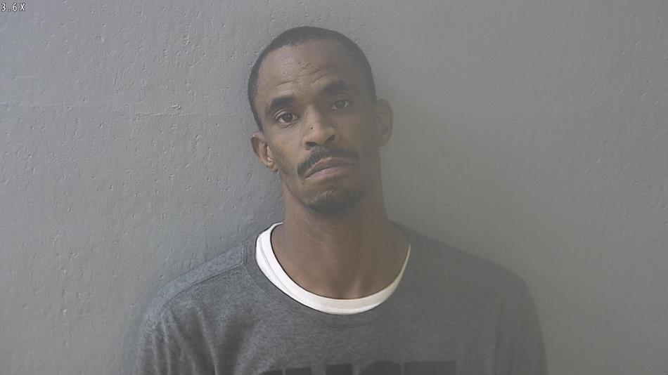 Arrest photo of DERRICK BALDWIN