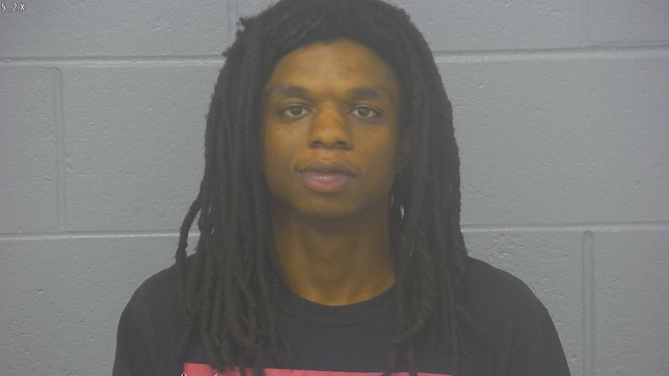 Arrest photo of DKAIVIAN WHITAKER