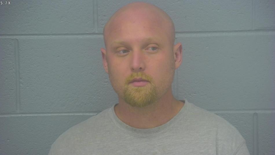 Arrest photo of DUSTIN GROVES