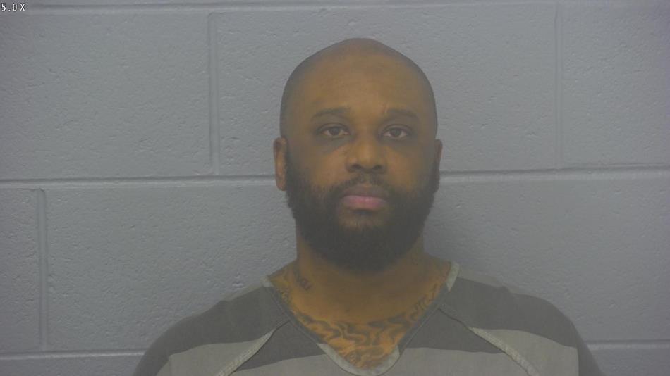 Arrest photo of ELDONTE KIRK