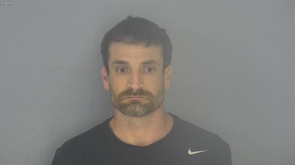 Arrest photo of EVAN BIGGERS