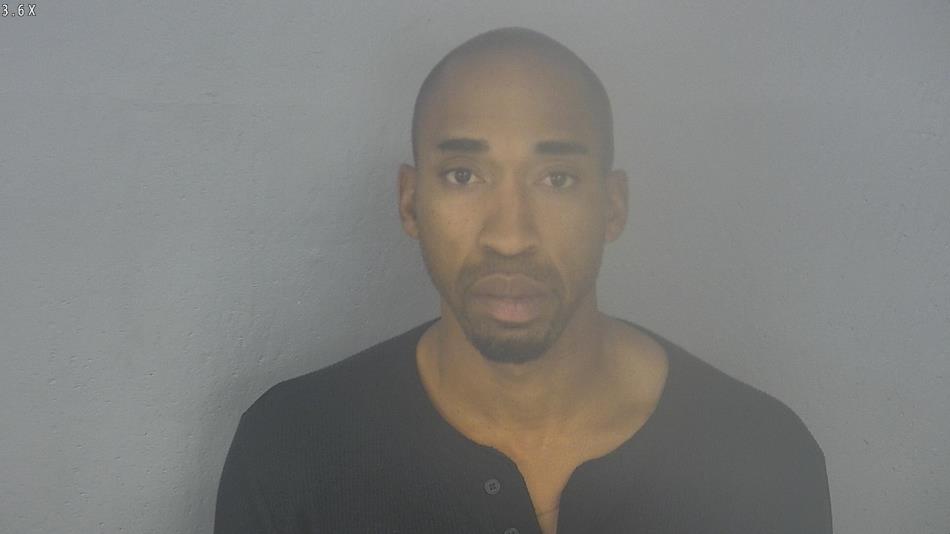 Arrest photo of FABIAN BARNES