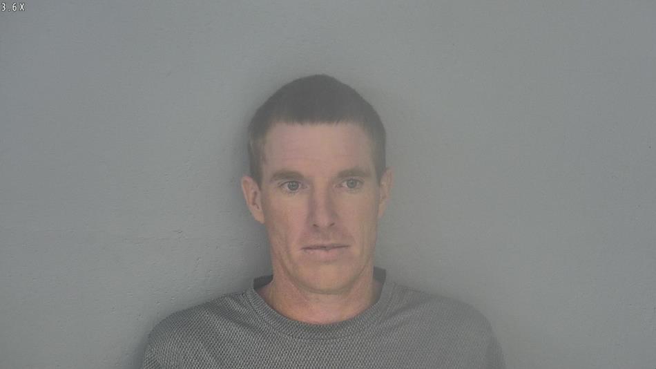 Arrest photo of GAVIN MEREDITH