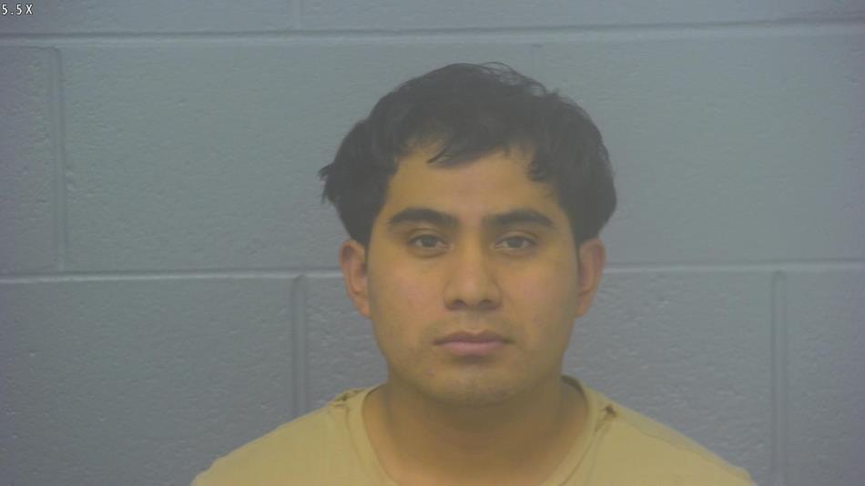 Arrest photo of JAVIER CRUZ-GUTIERRZ