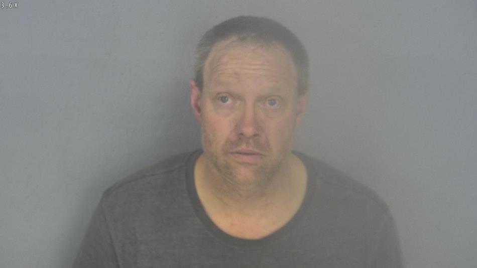 Arrest photo of KEVIN HOWE