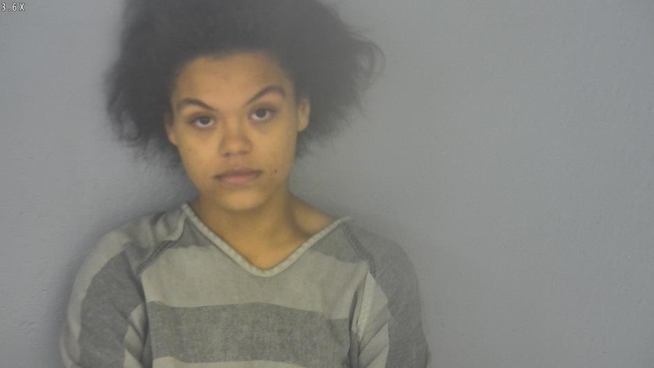 Arrest photo of KEYUANNA ESKRIDGE
