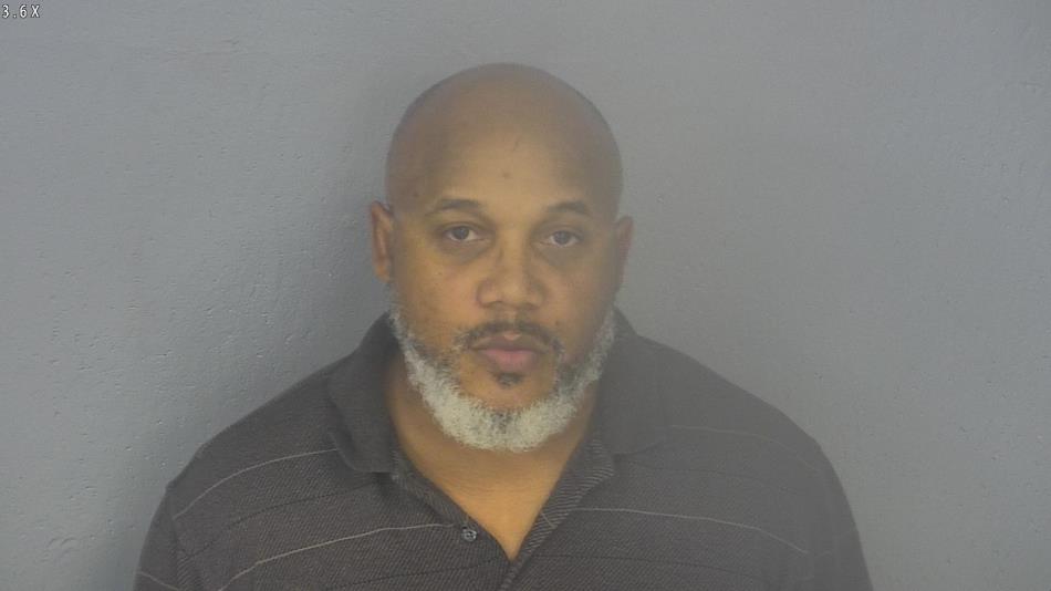 Arrest photo of LAQUE DALTON