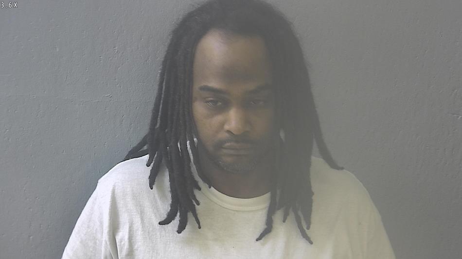 Arrest photo of LAVARE EVERETT