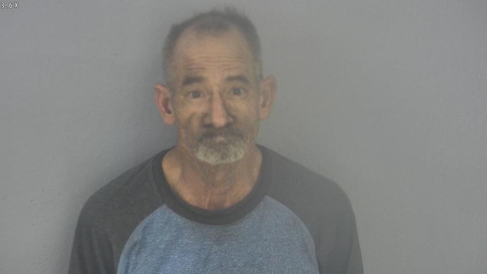 Arrest photo of LESTER CYRUS