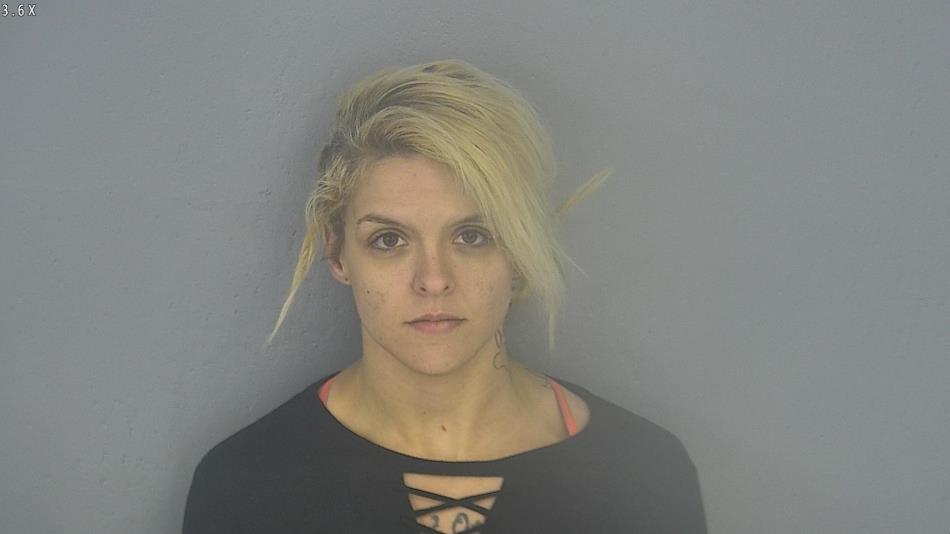 Arrest photo of MALANA TAYLOR