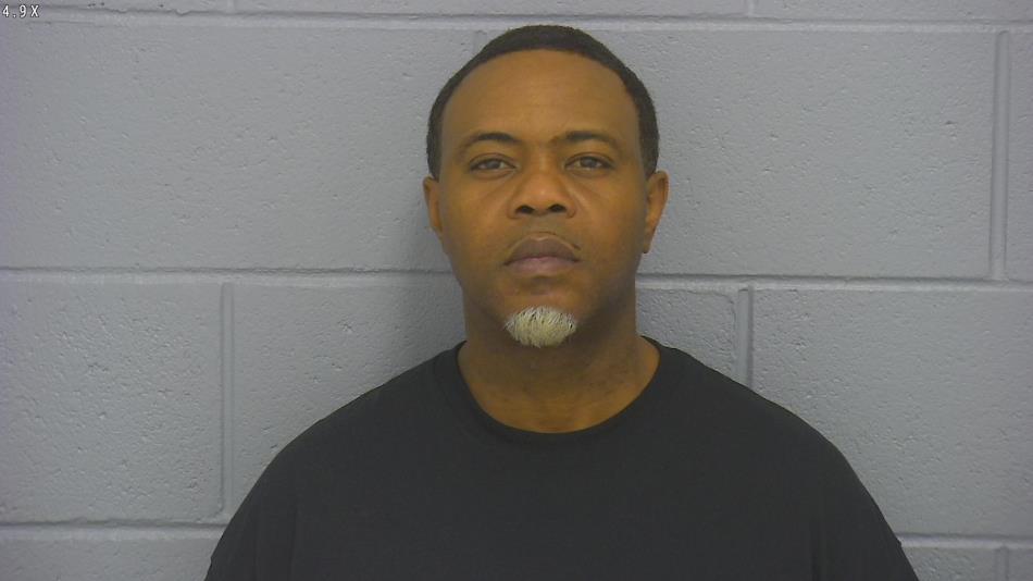 Arrest photo of MARTIN JONES