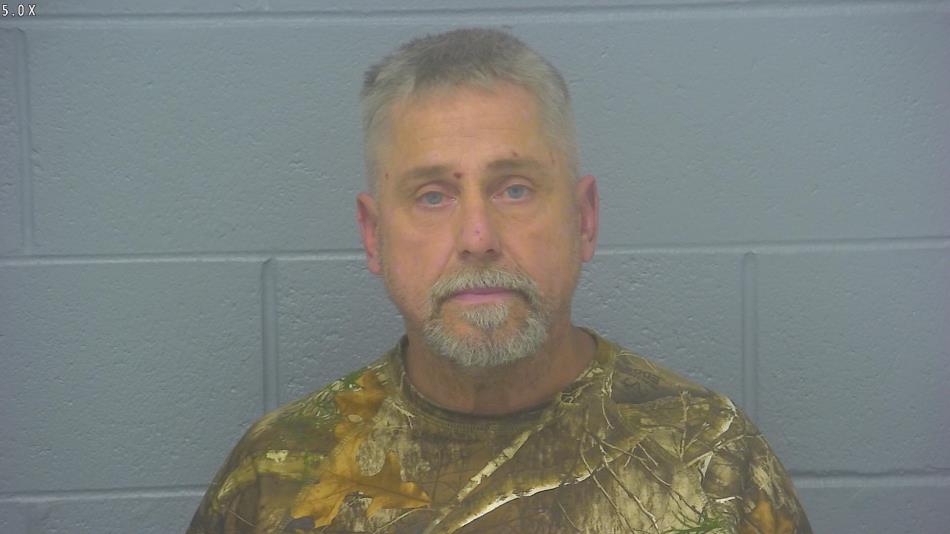 Arrest photo of MICHAEL RUSSELL