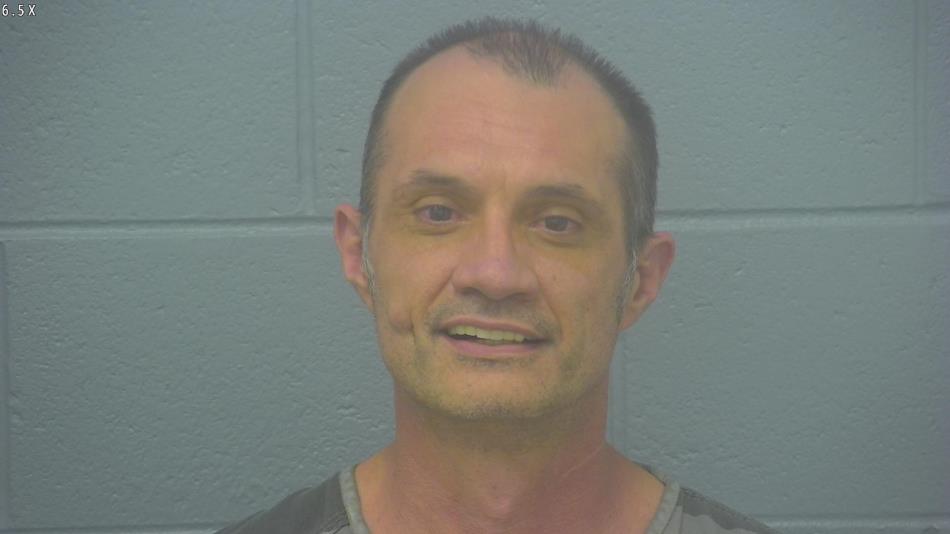 Arrest photo of MICHAEL RUSSELL