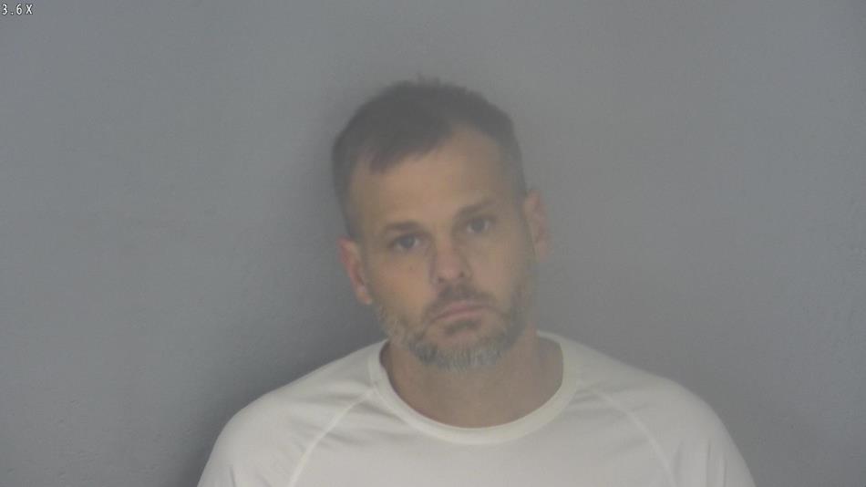 Arrest photo of MICHAEL HILL