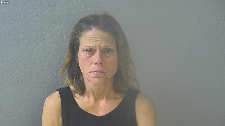 Arrest photo of MISSIE MENDOSA