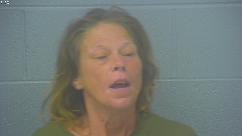 Arrest photo of MISSIE MENDOSA
