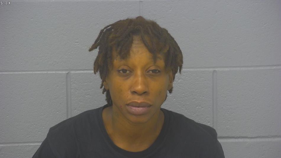 Arrest photo of NIKIA HICKS