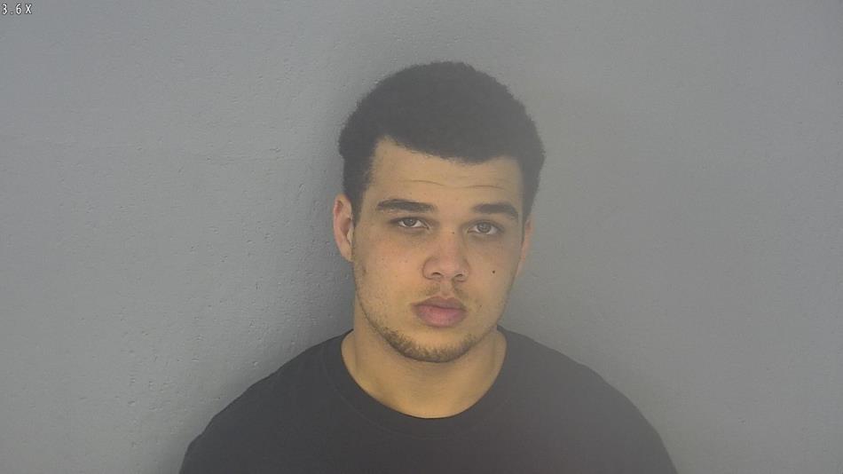 Arrest photo of QUINTEN WOODS