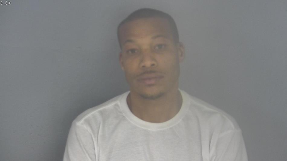 Arrest photo of QUINTON BELL