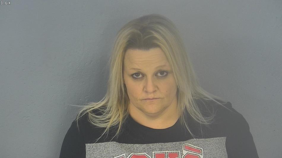 Arrest photo of RICHELLE HENRY