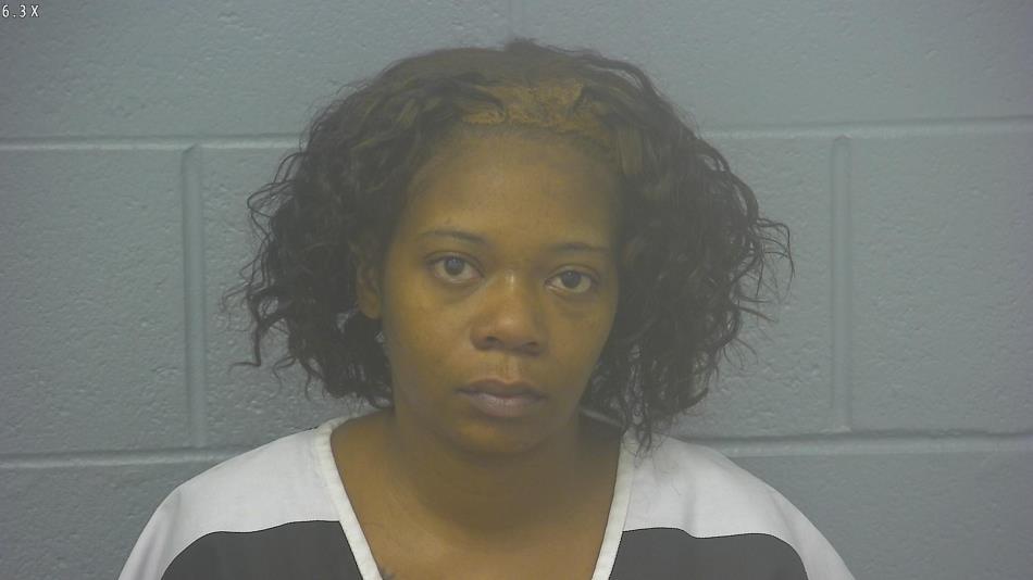 Arrest photo of TEYIARRA DOUGLAS