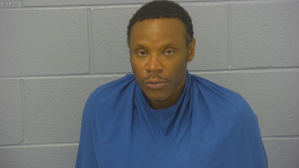 Arrest photo of THOMAS DAVIS