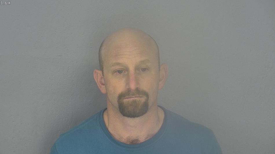 Arrest photo of TRAVIS COLLEY