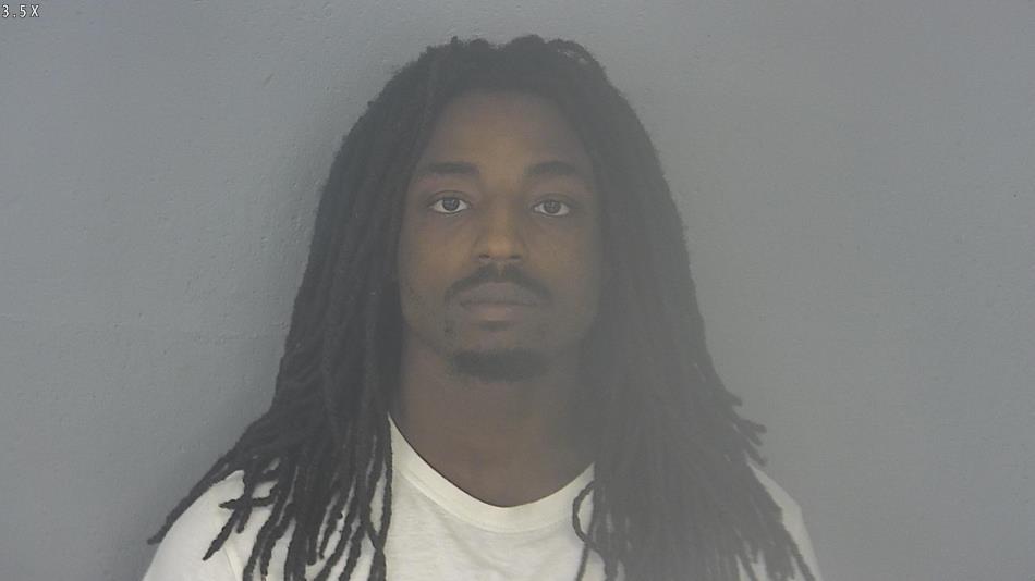 Arrest photo of TREVON HALE