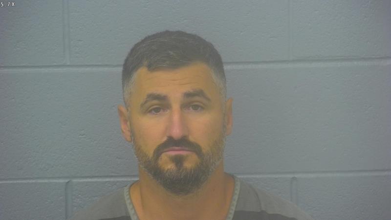 Arrest photo of VICTOR GRAMA