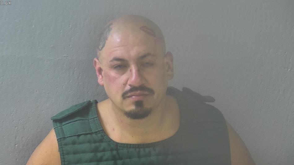 Arrest photo of VICTOR LOZA