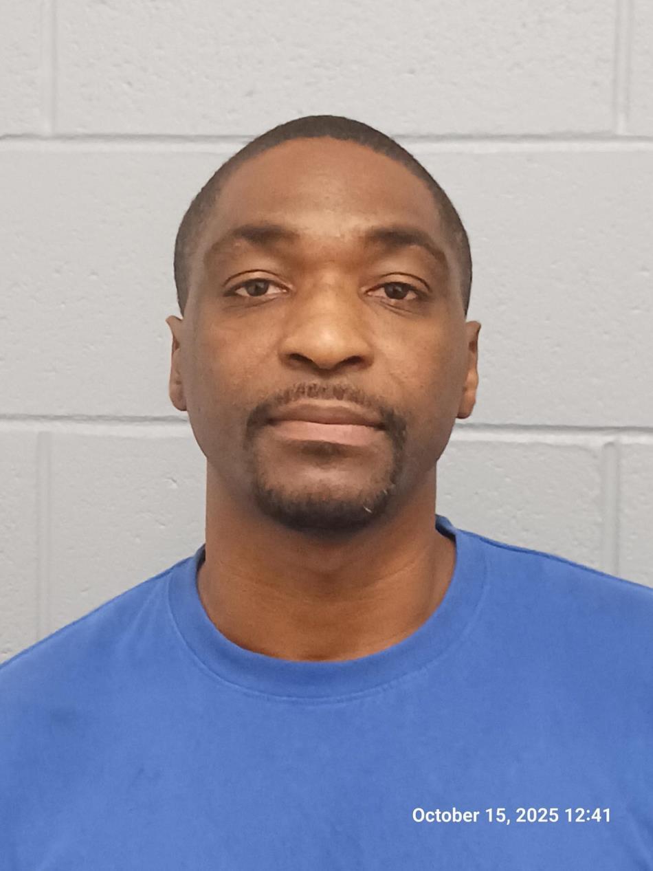 Arrest photo of VINCENT ROZELL